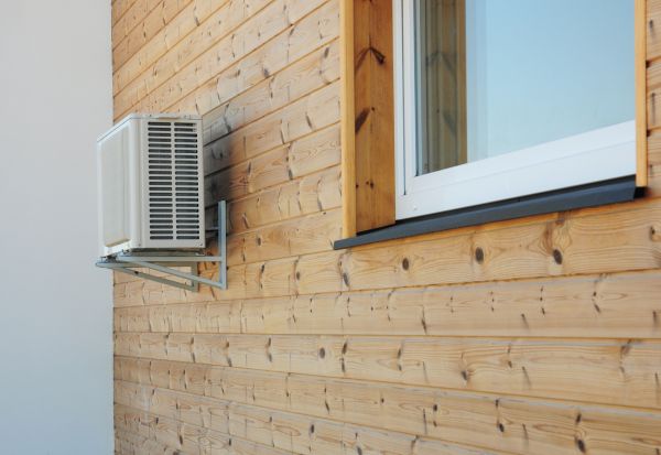 Cost of Pine Wood Siding Installation in Ooltewah